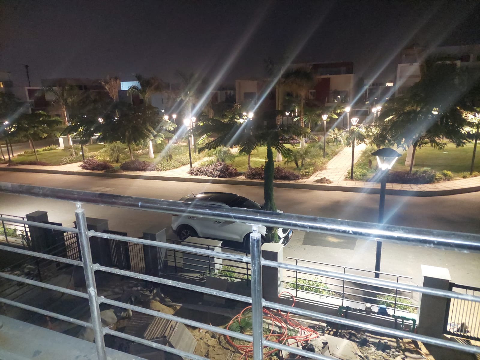 فيلا في مدينتي 240 م2 للبيع كاش بحري على حديقة تشطيب خاص استلام فوري 23,000,000 ج 